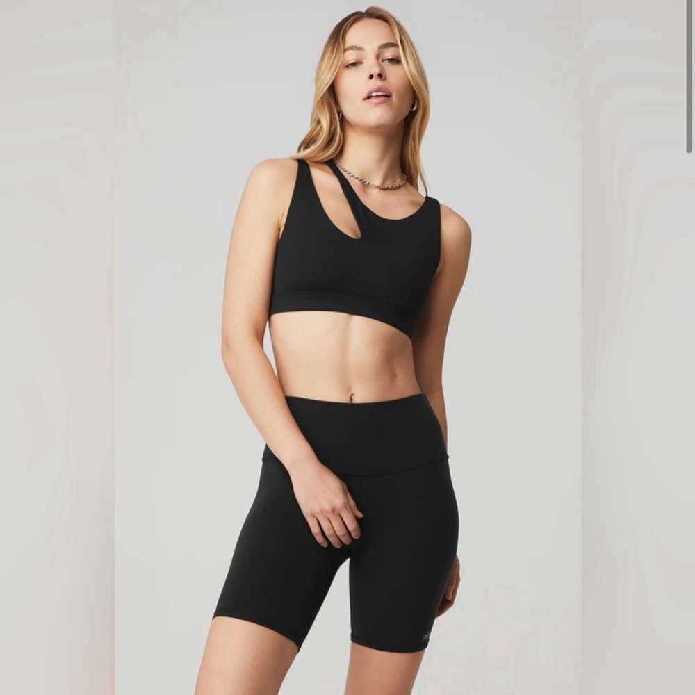 Alo Peak Bra